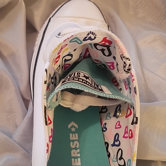 Converse all star white with heart detail NWoT - Picture 5 of 6